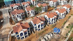 song lập làn 2 trọn view hồ, nhà cos dương cao hơn làn 1 hơn 5m giá 13 tỷ dự án thanh xuân valley