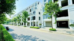 bán căn xẻ khe trục thảo viên dự án hinode royal park. diện tích 130m2 giá 28 tỷ. lh: 