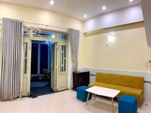 cho thuê nr 4pn, 3wc, 40m2, giá 11 triệu/th tại trần quý cáp, thạch thang, đà nẵng