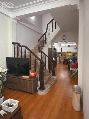 Thái Thịnh - 70m2 chỉ nhỉnh 19 tỷ - ngõ thông gần phố - đầu tư CCMN. Nhà 5 tầng xây khung chắc chắn