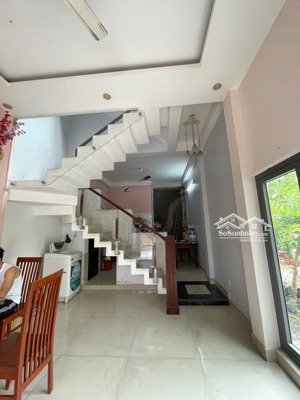 bán nhà 3 tầng 63m2 hẻm xe hơi - gò cát - phú hữu - quận 9