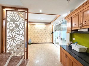 tôi bán nhà phố trần thái tông - dịch vọng hậu 35m2 5 tầng mặt tiền rộng ô tô cách 40m
