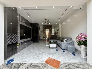 hiếm! đội cấn, thang máy, ngõ 3 gác thông, 70m ôtô đỗ, 2 thoáng, gần phố, mới ở ngay, 45m2*7t