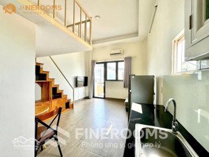 duplex ban công - full nội thất - máy giặt riêng - thang máy ngay học viện hàng không tân bình