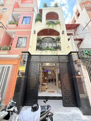 "hot" nhà đẹp gò vấp 4 tầng, full nội thất, vào ở ngay