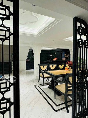 biệt thự châu âu ngay trung tâm khu an thượng - giá chỉ 3x tỷ