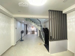 bán nhà mt đường võ thị sáu, q3, diện tích 380m2, giá 310 tỷ - lh: 