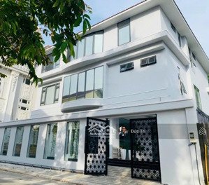 siêu phẩm biệt thự nguyễn văn hưởng, thảo điền dt 18x24m cn 448m2 giá giảm từ 130 tỷ về 100 tỷ