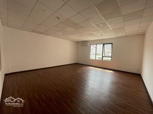 văn phòng giá rẻ ngay trung tâm hành chính