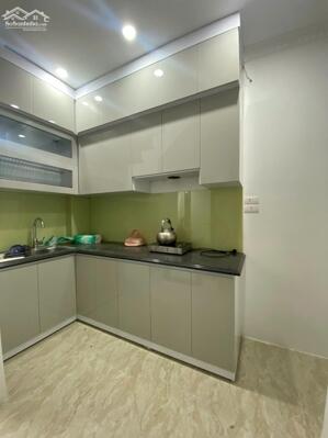 Bán nhà Đê La Thành 39m2 nhà mới ngõ nông rộng thông thang máy 11.2 tỷ