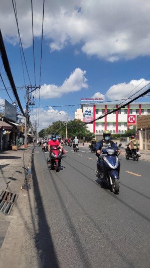 mặt tiền thoại ngọc hầu - tân phú, 4,74x39m nh: 8,3m, 2 tầng st, giá 23 tỷ tl.