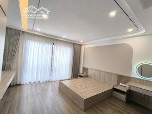 sốc 6 tầng ô tô 45m2 nhỉnh 8 tỷ căn duy nhất tại phố trạm, giá đầu tư siêu đỉnh, hiếm nhất khu vực