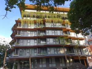 siêu phẩm toà apartment mặt hồ - lô góc mặt phố quảng khánh tây hồ - 165m2 mt 25 m, 180 tỷ