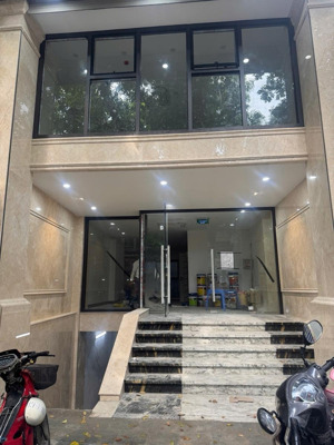 hiếm! bán nhà hoa hậu mặt phố trung tâm quận ba đình - phố đê la thành - 87.8m2 - ô tô tránh nhau