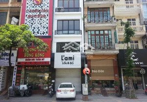 cho thuê nhà mặt phố láng hạ dt: 85m2 x 4t, mt: 4m. giá 65tr/tháng kd mọi mô hình,