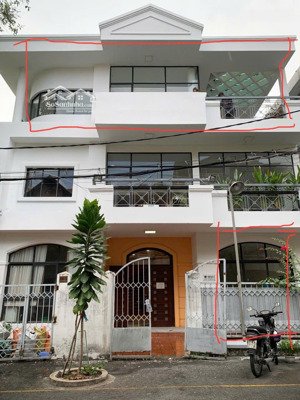cho thuê văn phòng đẹp khu compound an ninh - phan văn hân, p17, bình thạnh. dt 44m2 giá 23 triệu