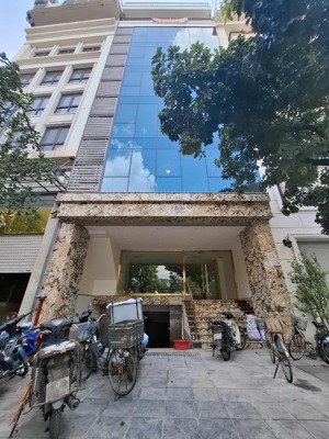 cho thuê tòa nhà mặt phố đại cồ việt 150m2x10t thông sàn, thang máy, đầy đủ pccc