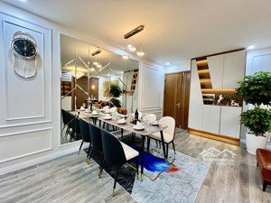 chính chủ bán căn hộ ct6 kđt văn khê diện tích 117m2 3pn2wc full nội thất giá 6,3 tỷ