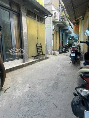 bán gấp nhà huỳnh tấn phát - chủ dễ thương làm việc rõ ràng nhanh chóng