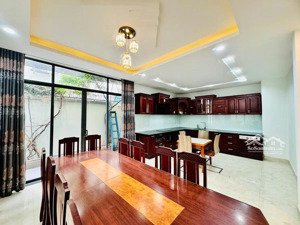 bán biệt thự view đẹp tại liên phường, 26,3 tỷ, 180m2, pháp lý đầy đủ