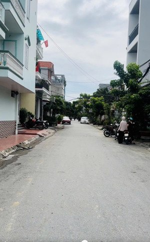 mặt đường vĩnh tiến - kinh doanh buôn bán tốt - thông ra aeon, hoàng huy, tđc tam kỳ