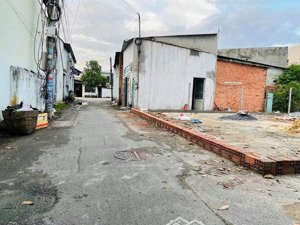 đất trống vùng lõi trung tâm phường phú lợi tp. thủ dầu một ( p. phú lợi tp. hcm )