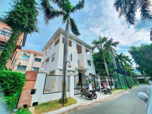 bán nhanh biệt thự đơn lập mỹ hoàng phú mỹ hưng | vị trí đẹp đường 12m