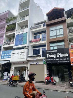 bán gấp nhà mt tân sơn nhì. dt: 4,4x17m. nhà cấp 4 tiện xây. giá bán chỉ 14 tỷ tl