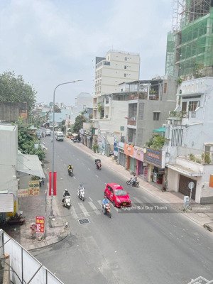 chính chủ bán nhà mt nguyễn đình chính, p11, q phú nhuận dt: 4.6x15m , kết cấu: 4 lầu. 5pn