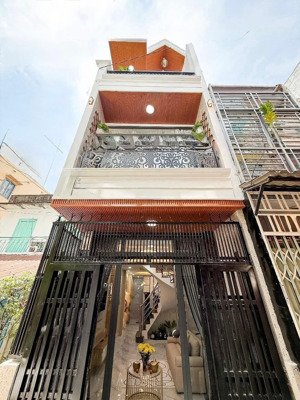 nhà đẹp lê văn sỹ - giá 4,5 tỷ - diện tích 50m2, 3pn, 3wc. sổ hồng chuẩn. kinh doanh tốt