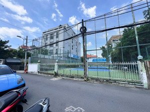 bán nhanh khuôn đất nguyễn văn hưởng trung tâm thảo điền, dt 1.100m2, gpxd hầm 5 tầng, giá 165 tỷ