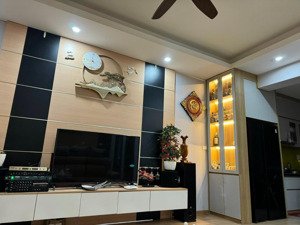 cực phẩm: cần tiền bán nhanh thiên niên kỷ 68m2 2pn 2vs. full nt. hướng mát. giá chỉ 5,x tỉ