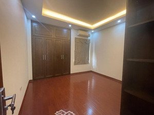 siêu phẩm võng thị tây hồ - diện tích 48m2 5 tầng giá 15,2 tỷ . nhà cách hồ tây vài bước chân .