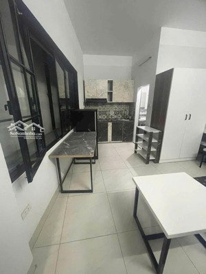 bán căn nhà dịch vụ 7 tầng 20 phòng khép kín cạnh time city đh kd công nghệ, ngõ ô tô dòng tiền cao