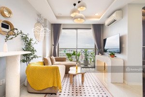 cho thuê gấp căn hộ res 11, quận 11, 1pn, 50m2, nhà đẹp, giá chỉ 9.5tr/th. lh: trà