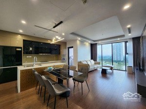 cho thuê chcc hongkong tower. căn góc 3pn 126m tầng 20; bc hướng đông nam; full nt đẹp giá 23 tr/th