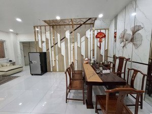 bán nhà phố góc full nội thất đẹp tại mega ruby. mua liên hệ tấn giàu