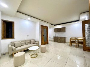 cho thuê căn hộ 2pn 2wc ngay ngã tư bảy hiền - giao cmt8 - thang máy