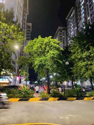 bán kiot 28m2 full gác sép ,noxh phú lãm ,phú lương ,hà nội kinh danh tốt giá bán thoải thuận 2,1ty