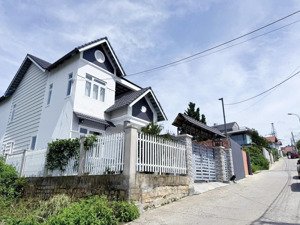 villa hẻm 2 ô tô lớn đường hoàng hoa thám - view thung lũng cực đẹp - ngay hồ xuân hương