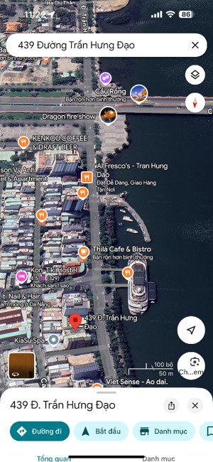 mặt tiền đường trần hưng đạo đối diện du thuyền 212, tượng cá chép. ngay đầu cầu rồng