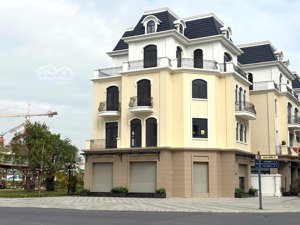 bán bt đơn lập siêu hot 378m2 căn góc. cạnh công viên 8ha 4 mặt thoáng kế 9 tòa masterise