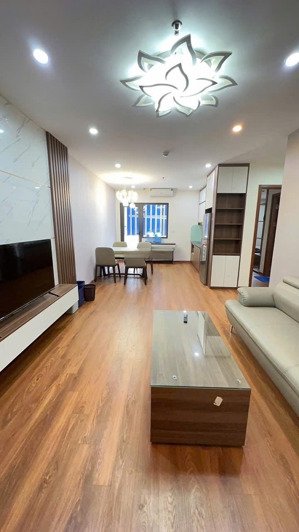 cho thuê căn góc chung cư thanh bình, 74m2, 2 phòng ngủ 2 vệ sinh, nội thất đẹp, view thoáng