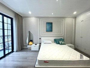 nhỉnh 10 tỷ - bán nhà mới đẹp -thang máy - gara ô tô - sát phố - 42m2 x 7 tầng - phú thượng, tây hồ