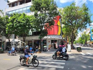 siêu phẩm ngang 18m !!! cho thuê nhà góc 2mt 162 nguyễn thái bình, quận 1 - 4tầng, chính chủ