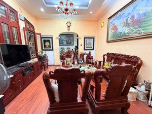 chính chủ bán biệt thự kiểu pháp ở vũ miên, quận tây hồ tổng 350m, mặt tiền 15m.
thiết kế biệt thự: