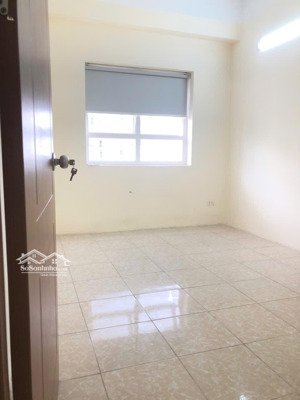 cho thuê căn 1pn tòa 30t nam trung yên, cầu giấy hà nội đồ cơ bản: điều hòa, nóng lạnh