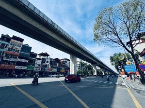 bán sàn thương mại 210 quang trung - chủ thiện chí - 600m2 - hơn 20 tỷ - dòng tiền 250tr/ tháng