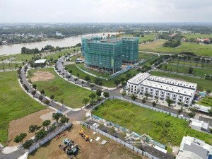 shophouse cạnh 6 tòa noxh gần 1000 ch tiến độ giãn 9 đợt vốn 1.58 tỷ cn hđmb 10% lh: zalo