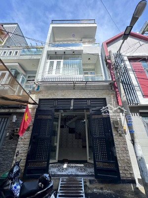 nhà khu hồng long, hẻm oto sổ hồng gần vạn phúc khu dân trí cách gigamal 5p